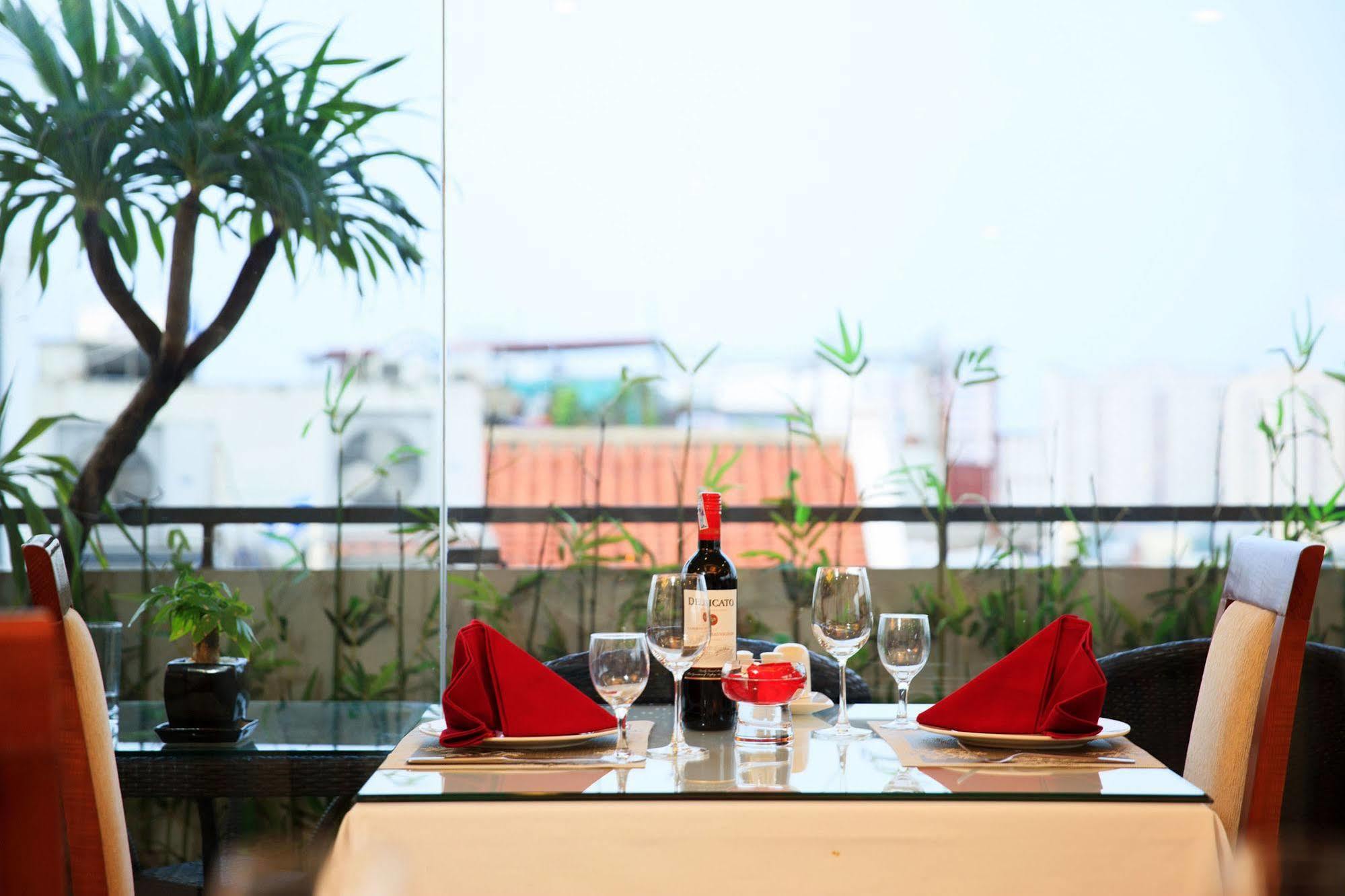 Luxeden Hotel Ханой Екстер'єр фото